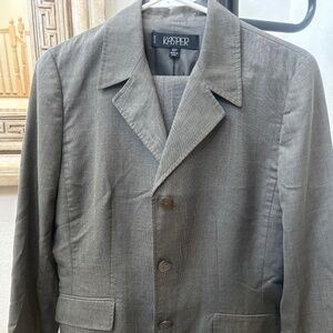 Kasper pant suit